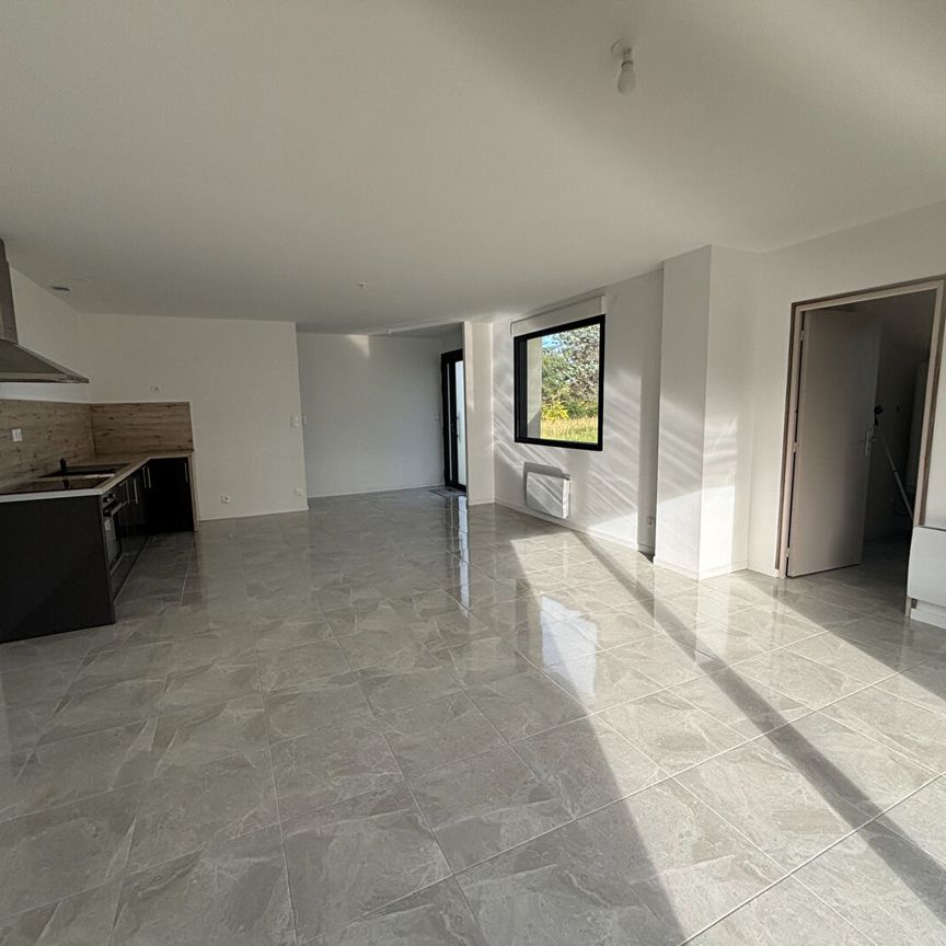 Location Maison 5 pièces 106m² - Photo 1