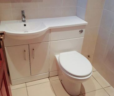 3 bedroom semi-detached house to rent - Photo 6