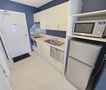 Studio apartment on The Terrace - Photo 2