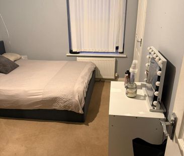 1 bedroom in a house share to rent - Photo 6