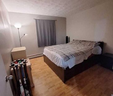 logement 3 1/2 chauffé/eau chaude - Photo 2