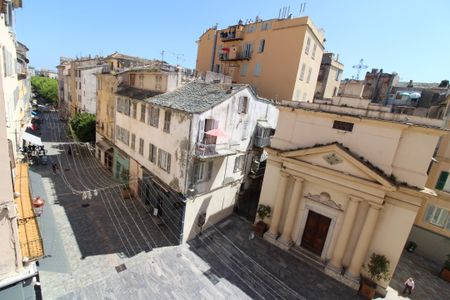 Location appartement à Bastia - Photo 2