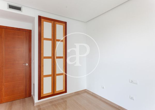 Flat for rent with swimming pool in Ciutat Jardí (Valencia)