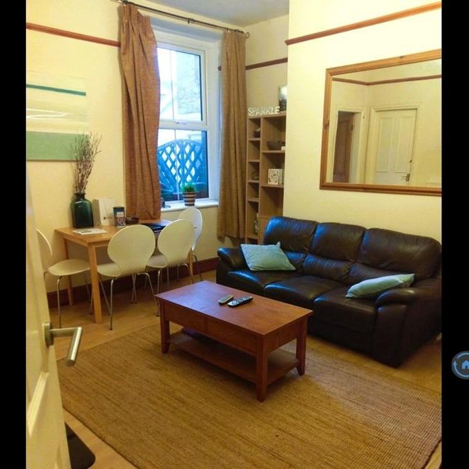 1 bedroom in a house share to rent - Photo 1