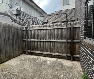 2B Linsey Street, Coburg VIC 3058 - Photo 6