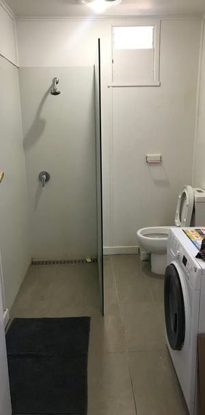 Room 5, 1/133 Raleigh Road Maribyrnong - Photo 1