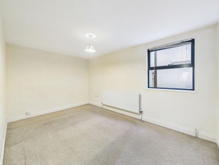 1 bedroom ground floor flat to rent - Photo 2
