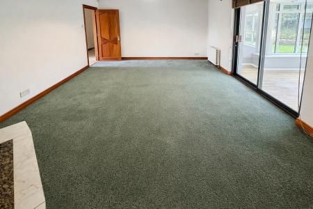 Lough Road, Lisburn, BT28 - Photo 1