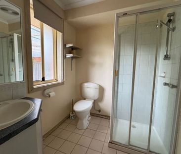 Charming Family Home in Meadow Heights - Photo 6