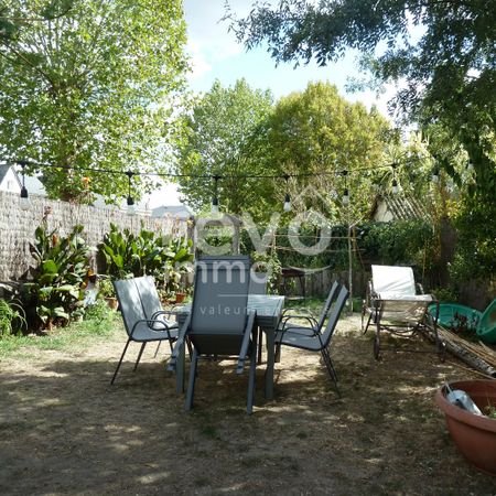Location Maison 3 pièces 83m² LA MEMBROLLE SUR LONGUENEE 49770 - Photo 3