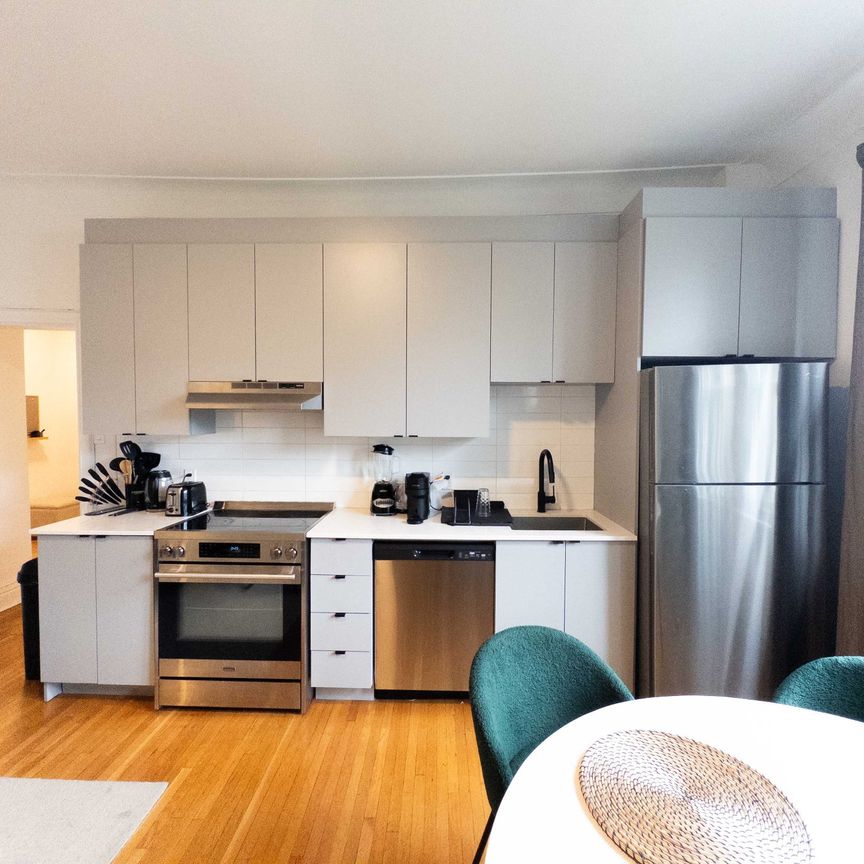 2075 Av. Lincoln, Montréal (Ville-Marie), QC H3H - Photo 1