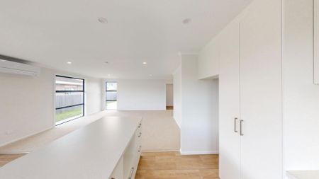 Tawhero - 4 Bedrooms - Photo 2