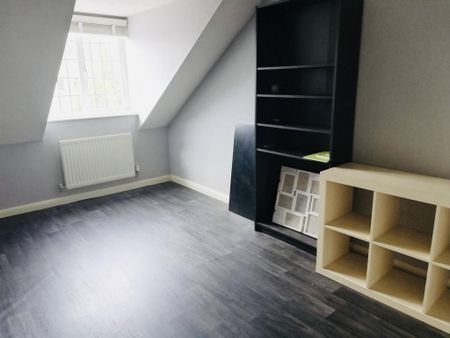 4 bedroom detached house to rent - Photo 3