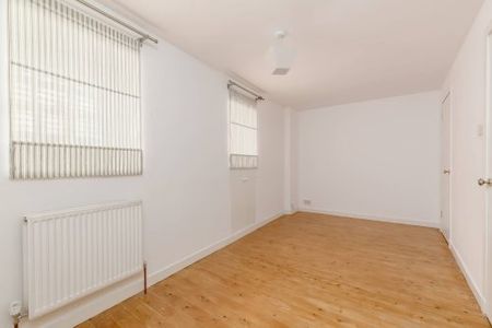 Newhaven Main Street, Newhaven, Edinburgh - Photo 4