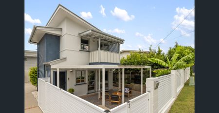Two Bedroom Townhome in Boutique Block Near Wilston Village - Photo 3