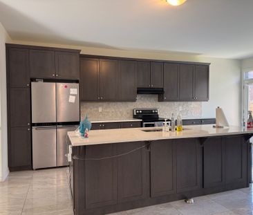 For Lease - 18 Dolucci Crescent, Brampton, Ontario - Photo 6