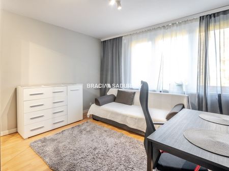 62 m², 4 pokoje, balkon, cisza i zieleń przy lesie - Photo 2