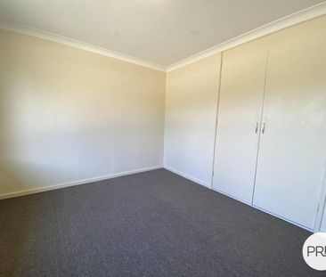 TIDY TWO BEDROOM UNIT! - Photo 1