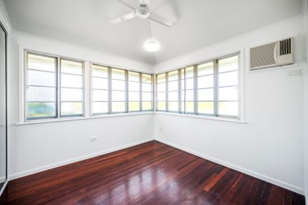 Queenslander Lifestyle Just Two Streets from the Strand - Photo 5