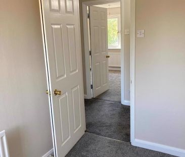3 bedroom end of terrace house to rent - Photo 5