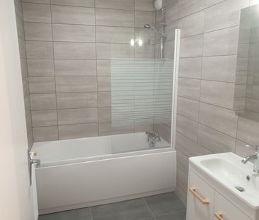 Location Appartement 2 pièces 51m² - Photo 6