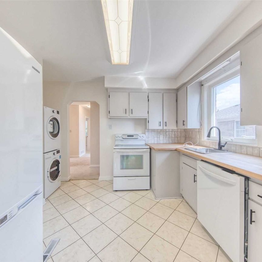 For Lease - 69 Barrymore Road Unit# Main, Toronto, Ontario - Photo 1