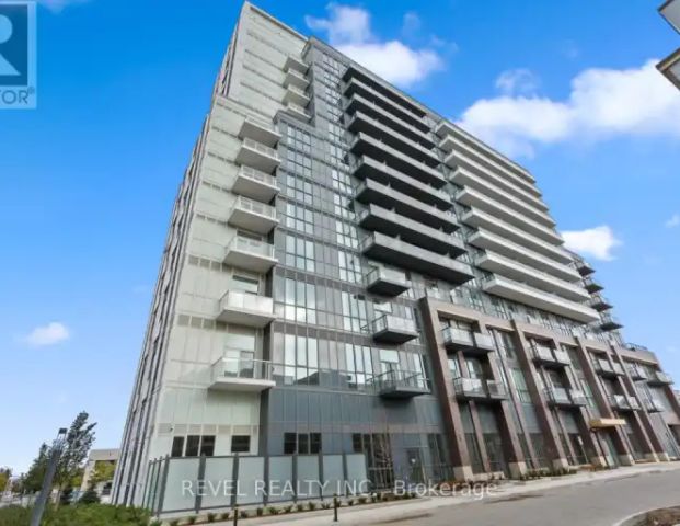 720 - 60 HONEYCRISP CRESCENT | 720 - 60 HONEYCRISP CRESCENT, Vaughan - Photo 1