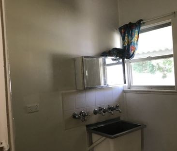 Affordable Home - Photo 5