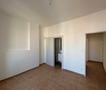 Location Appartement 2 pièces 38m² TOULON 83000 - Photo 5