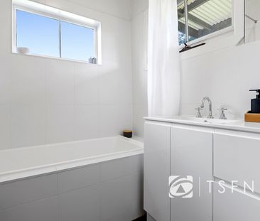 Freshly Updated Cottage Home! - Photo 5
