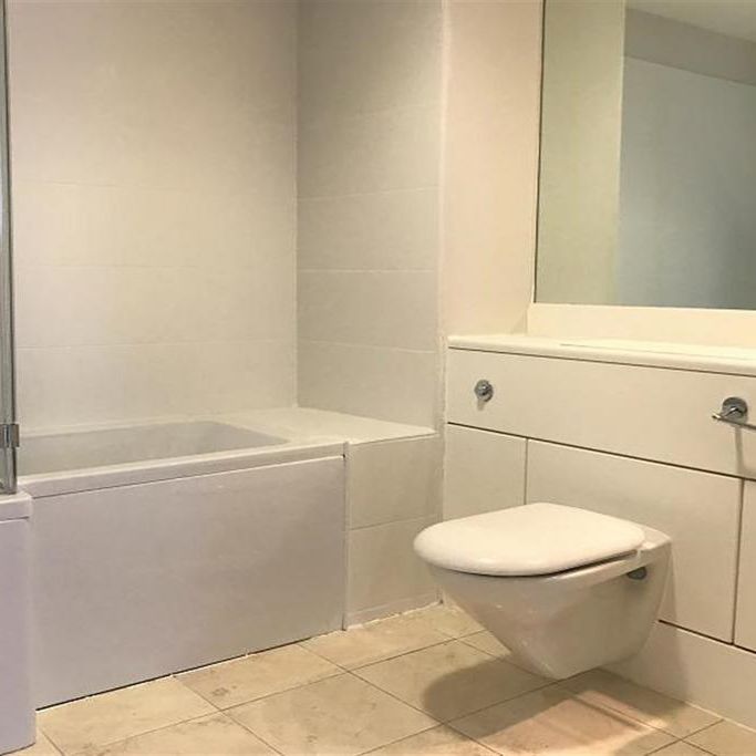 3 bedroom apartment to rent - Photo 1