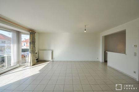 Woonappartement met open zicht en garage , centrum Knokke! - Photo 2