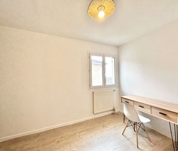 Location Appartement 2 pièces 50m² SOUCIEU EN JARREST 69510 - Photo 3