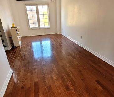 For Lease - 2 Clay Brick Court Unit# 38, Brampton, Ontario - Photo 4