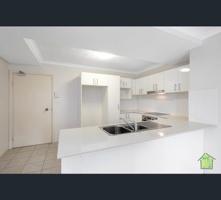 2/8 Bunton Street, Scarborough, Qld 4020 - Photo 5