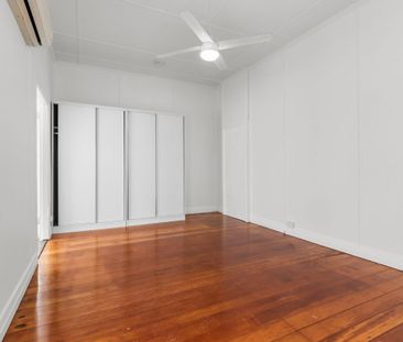 Charming Character Home in Blue-Chip East Brisbane - Photo 3