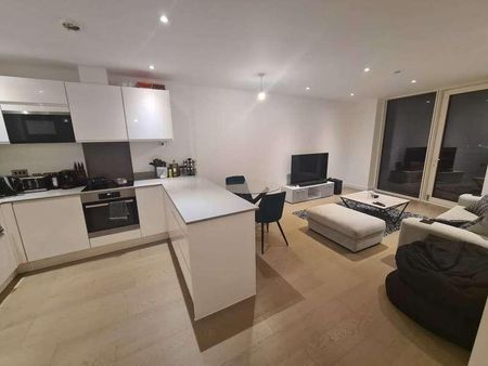 Stunning Two Double Bedroom Apartment In A Landmark Modern Development, IG11 - Photo 5