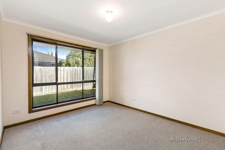 2 Hyde Court, Altona Meadows - Photo 5