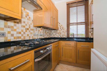 2 bedroom flat to rent - Photo 3