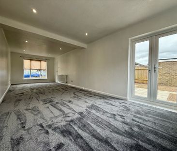 Sun Park Close, Bognor Regis - Photo 1