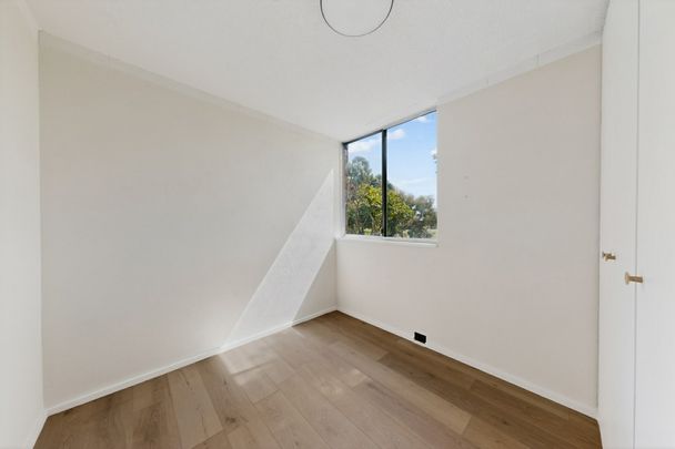 Fully renovated apartment in the heart of Herdsman Parade - Photo 1