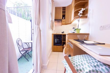 Flat C Penywern Road, Earls Court SW5 9SX - Photo 3