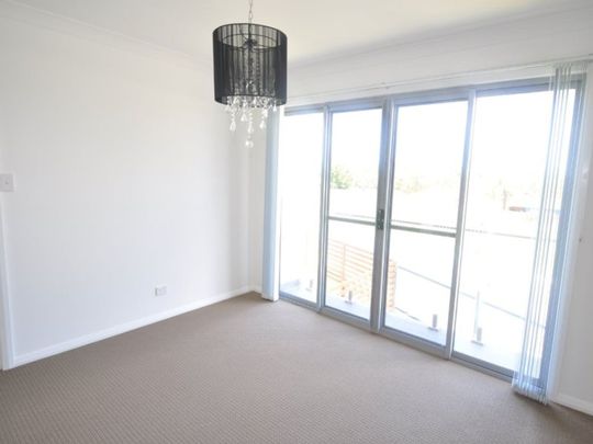Lovely two storey home. - Photo 1