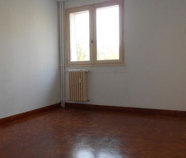 Location Appartement 4 pièces 66m² BESANCON 25000 - Photo 2