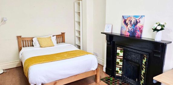 Hartopp Road Room A - Photo 2