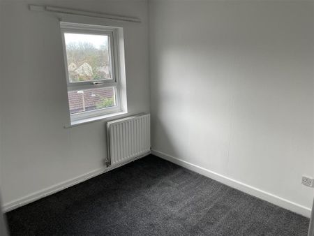 2 bedroom maisonette to rent - Photo 3