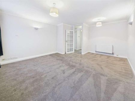 Gainsborough Court, Walton-on-thames, KT12 - Photo 3