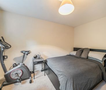 3 bedroom terraced house to rent - Photo 4