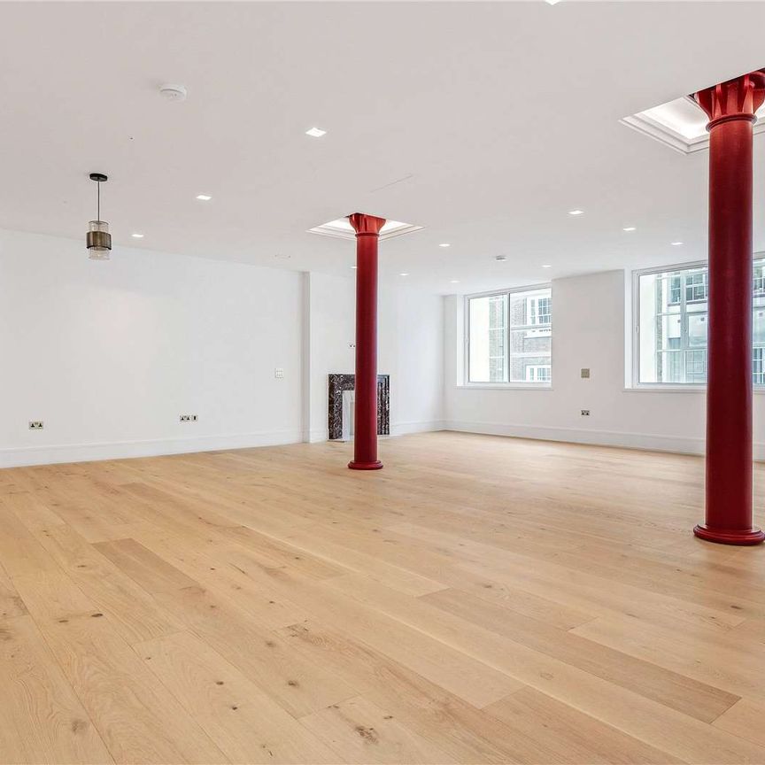 An exceptionally large two bedroom warehouse conversion. - Photo 1