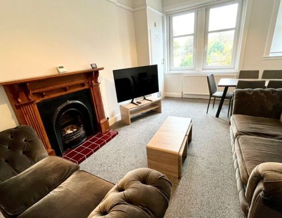 Hutchison Terrace - Photo 1